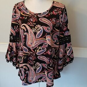 Stem & Vine peasant style top size medium